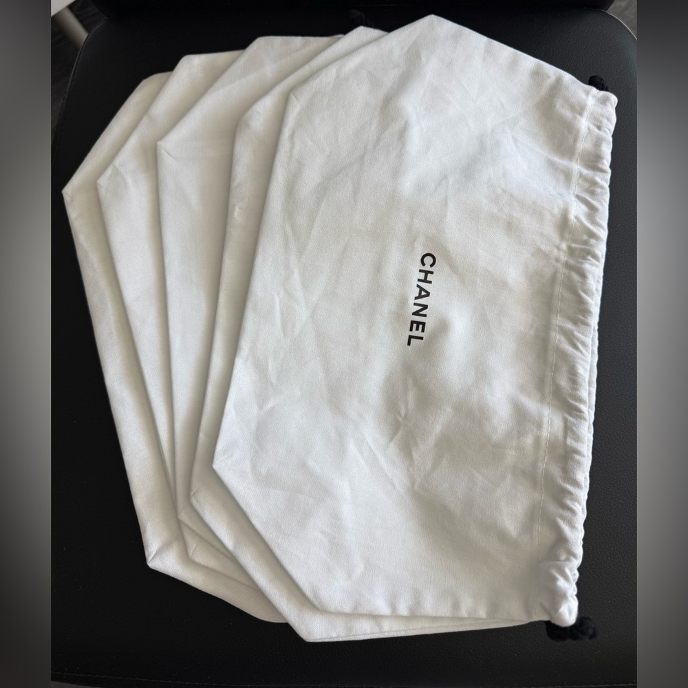 Set of 5 Chanel dusters / pouches / cosmetics bags